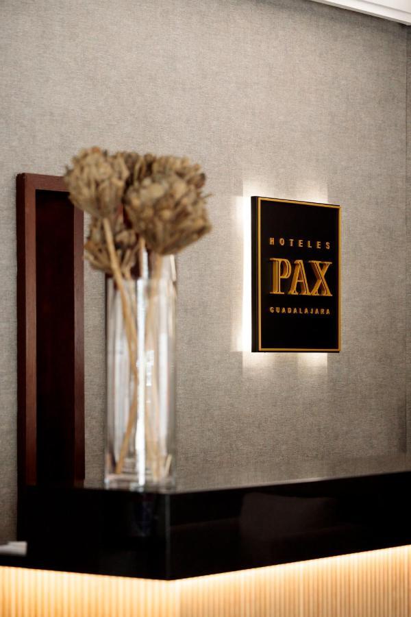 Hotel Pax Гвадалахара Экстерьер фото